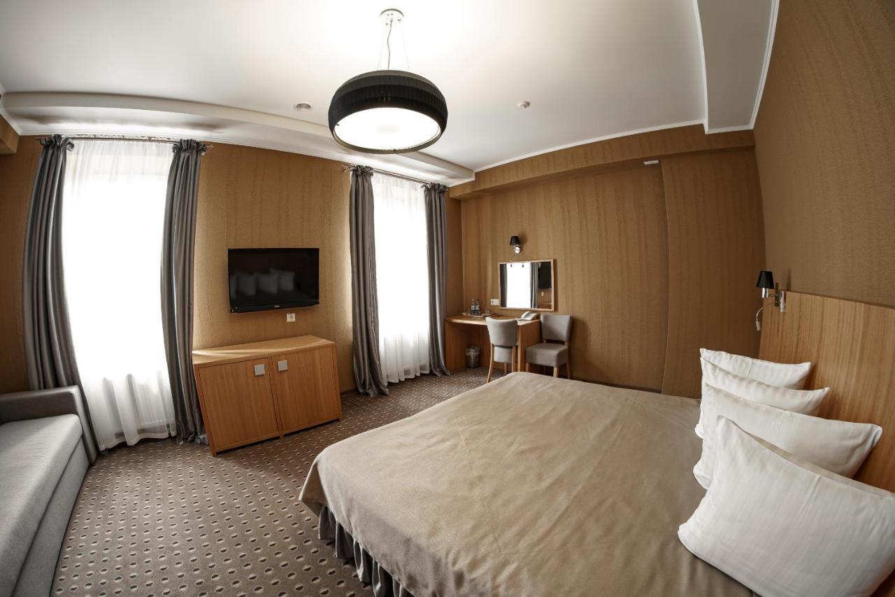 Hotel Kolobok à Kniahynynok Extérieur photo