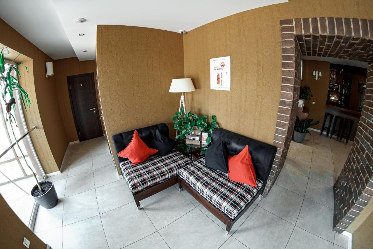 Hotel Kolobok à Kniahynynok Extérieur photo