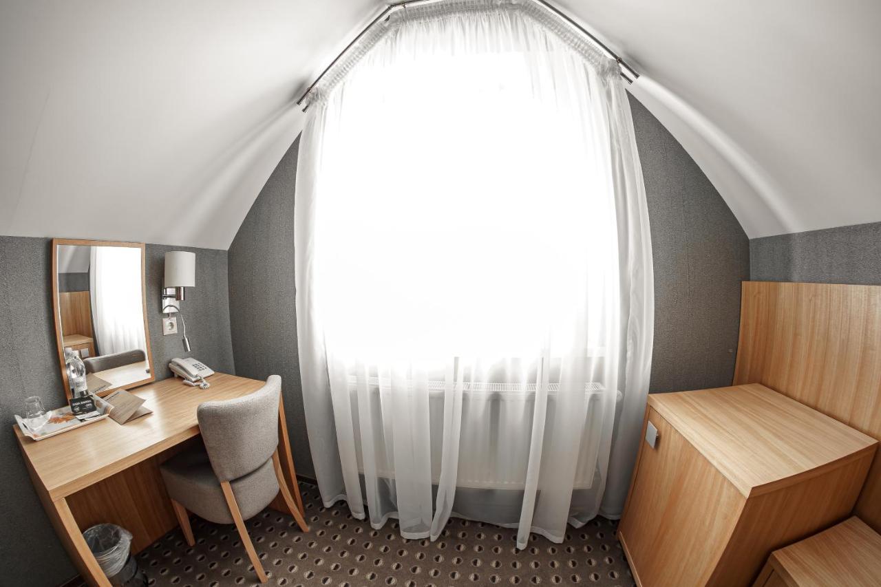 Hotel Kolobok à Kniahynynok Extérieur photo