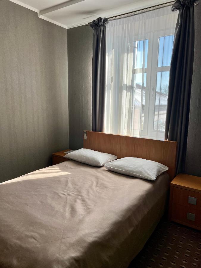 Hotel Kolobok à Kniahynynok Extérieur photo